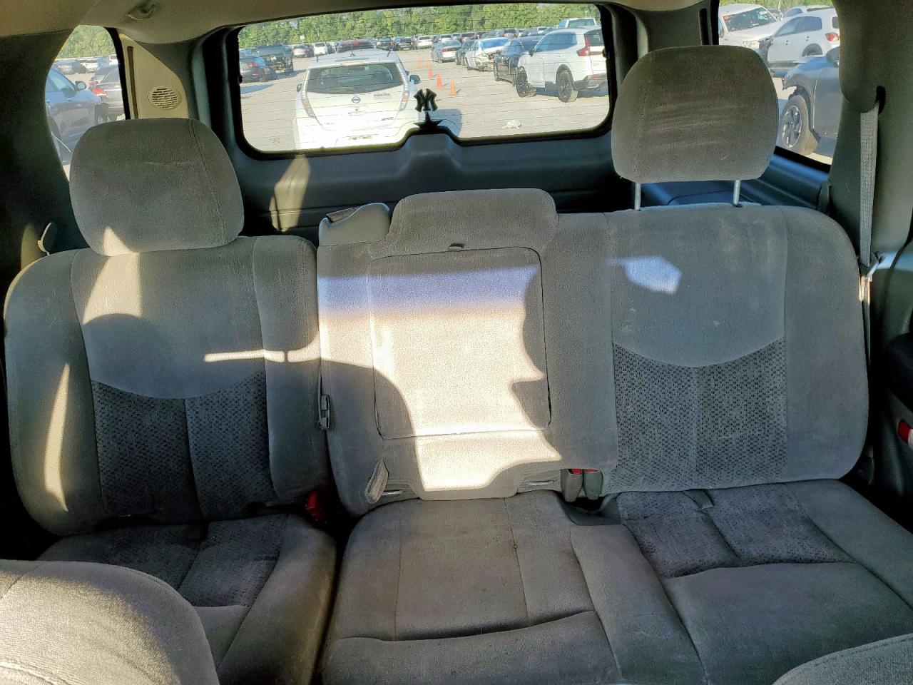 2003 Chevrolet Tahoe C1500 VIN: 1GNEC13Z13R237469 Lot: 82368935