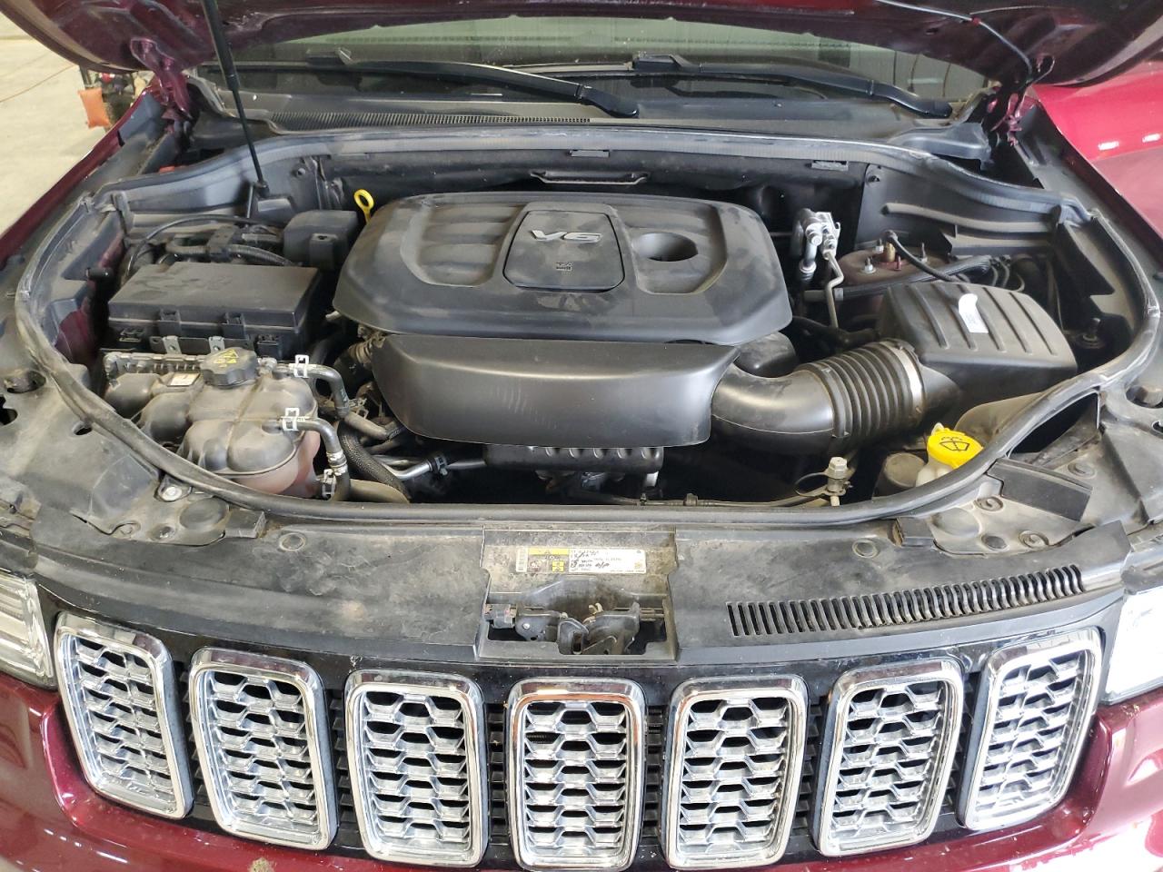 2018 Jeep Grand Cherokee Overland VIN: 1C4RJFCG8JC489683 Lot: 85956585