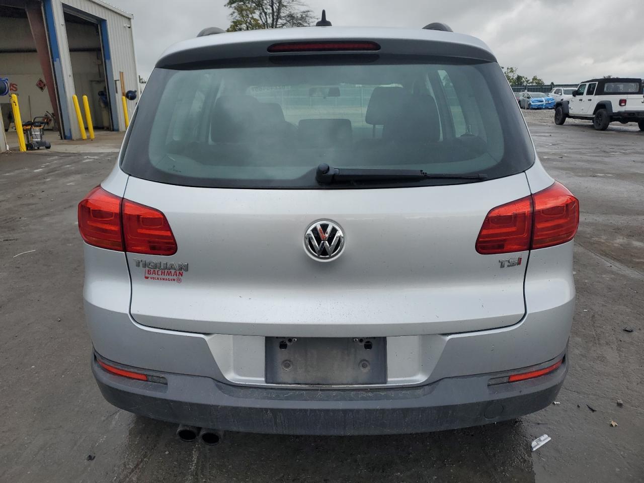 2017 Volkswagen Tiguan S VIN: WVGAV7AX7HK054658 Lot: 82246485