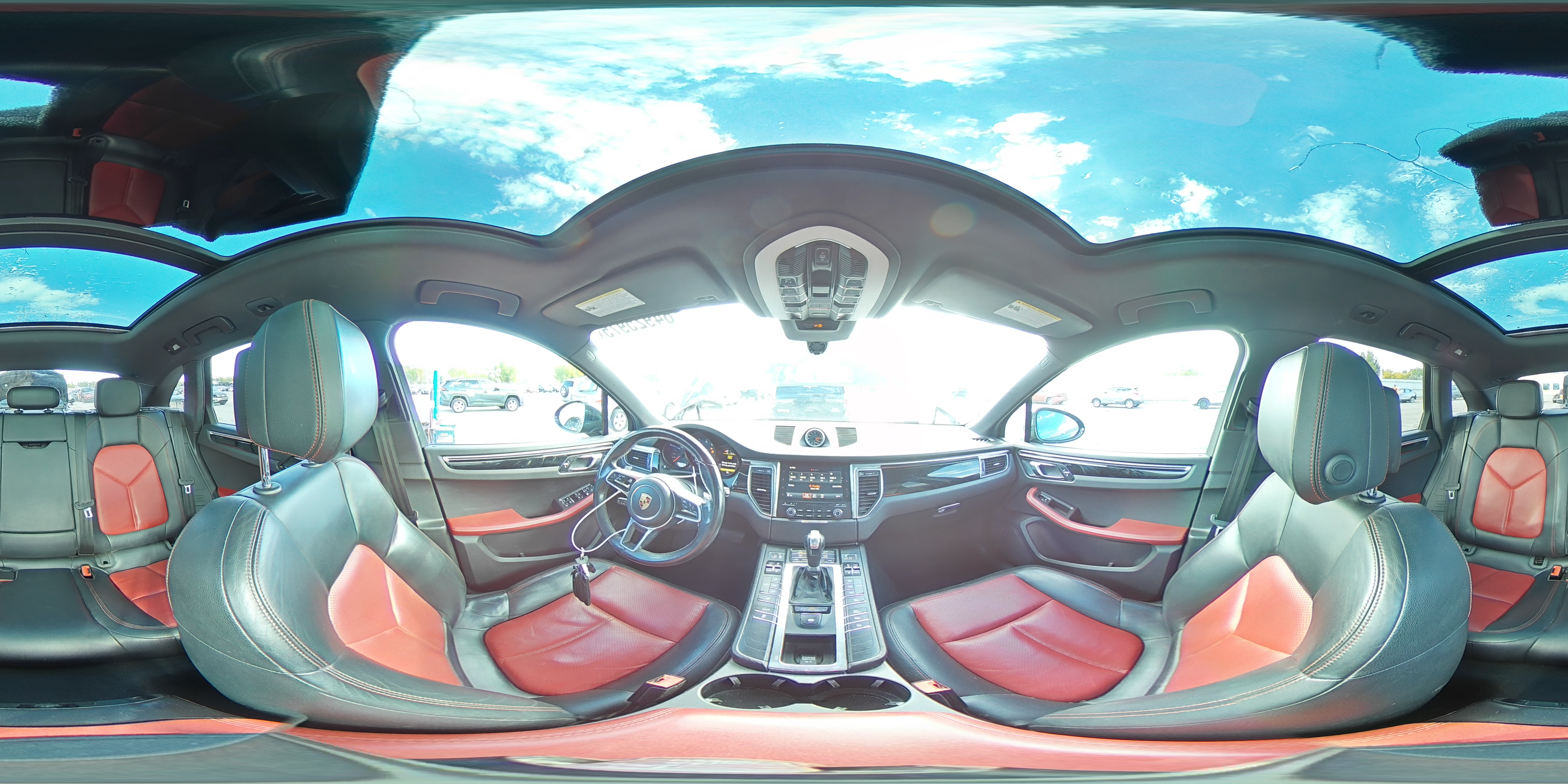 2017 Porsche Macan VIN: WP1AA2A52HLB04134 Lot: 84925975