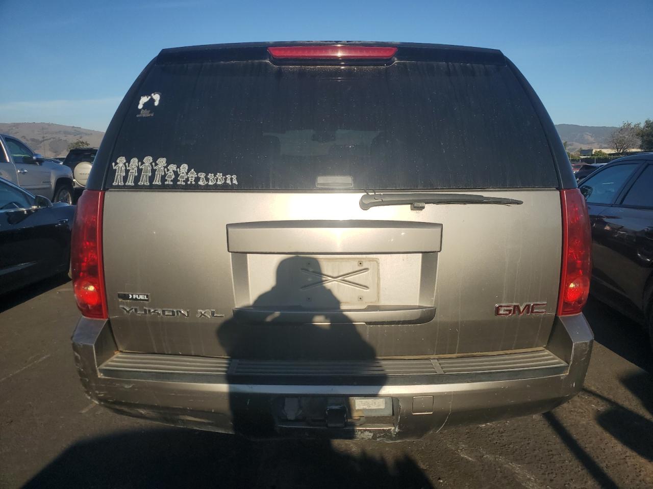 2007 GMC Yukon Xl C1500 VIN: 1GKFC16067J193102 Lot: 85354185