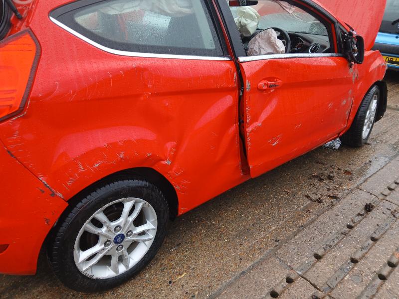 2015 FORD FIESTA 1.25 82 ZETEC 3DR