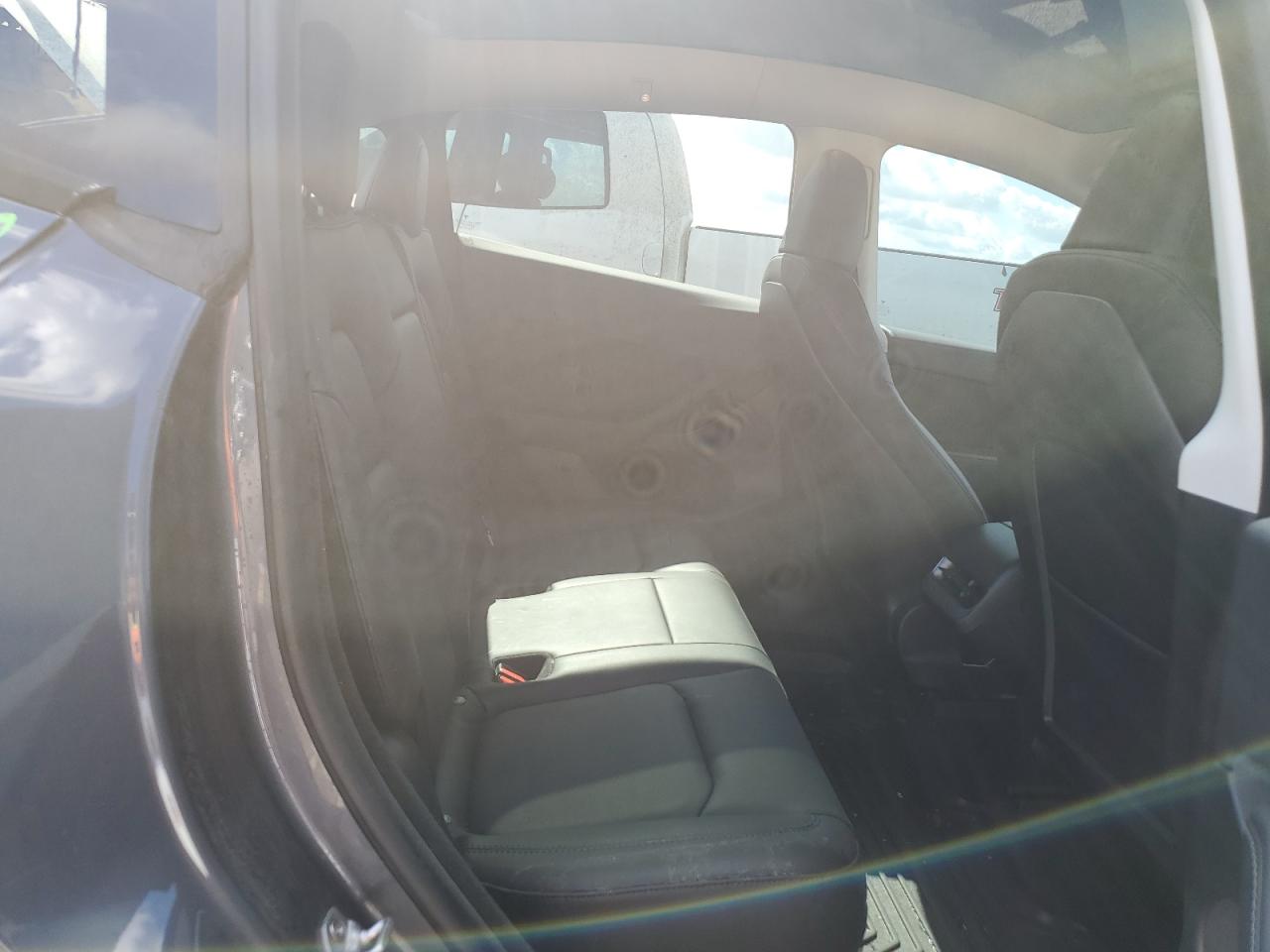 2023 Tesla Model Y VIN: 7SAYGDEF8PF692848 Lot: 90039725