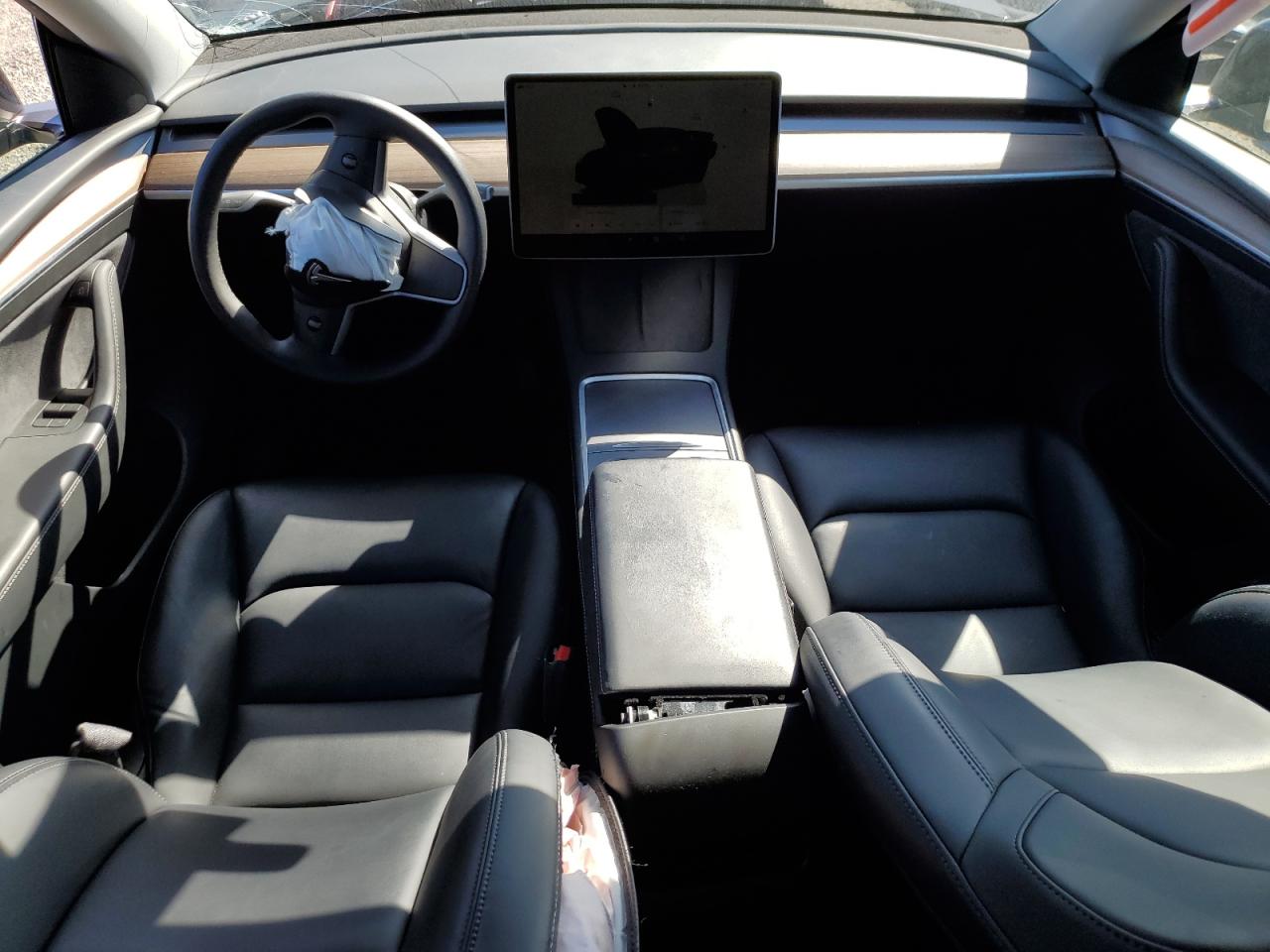 2024 Tesla Model Y VIN: 7SAYGAEE4RF211941 Lot: 87483535