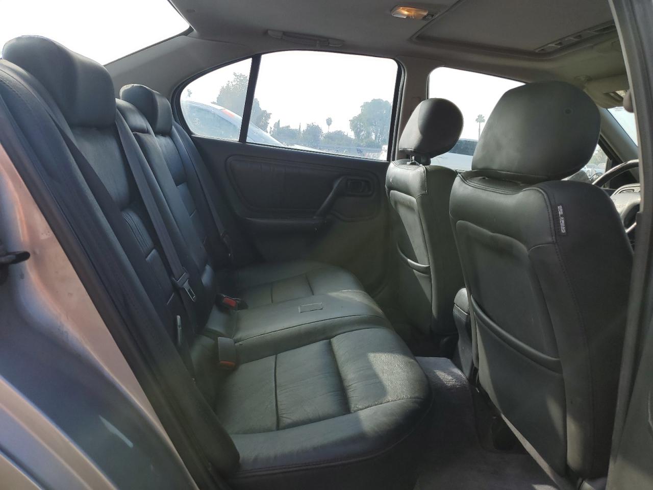 2000 Infiniti G20 VIN: JNKCP11A8YT310105 Lot: 89566605