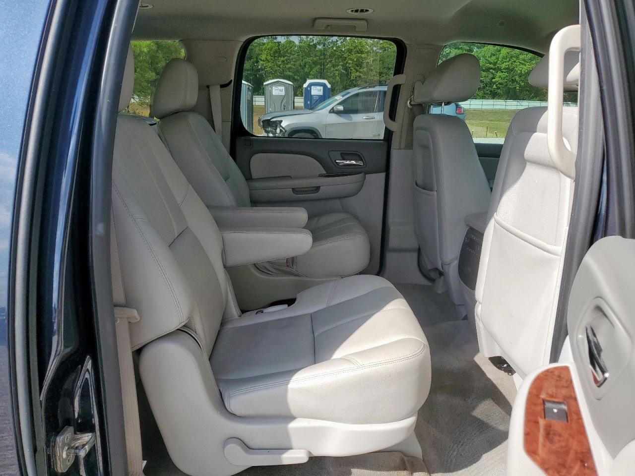 2013 Chevrolet Suburban C1500 Lt VIN: 1GNSCJE00DR224439 Lot: 87289995