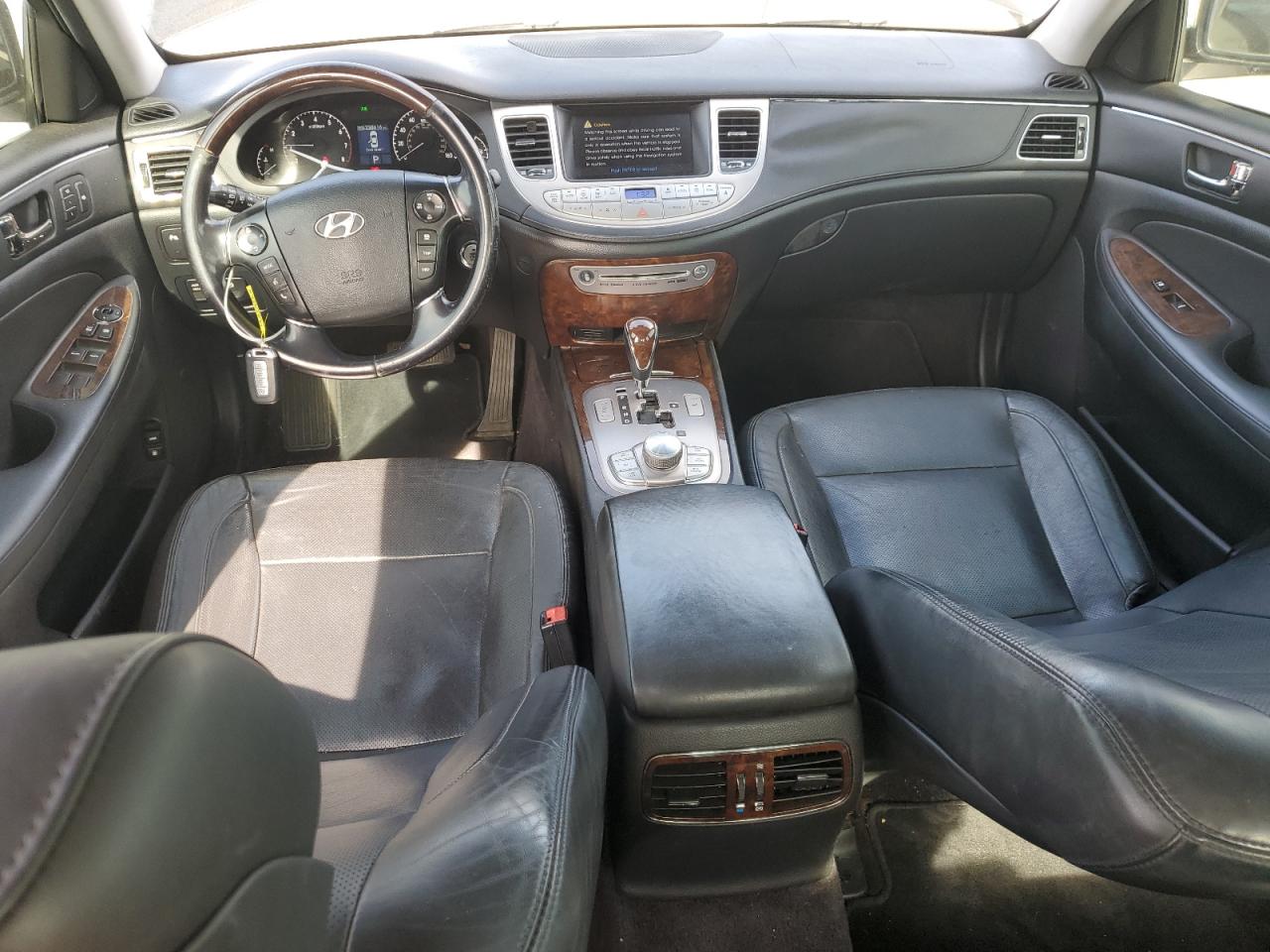 2011 Hyundai Genesis 4.6L VIN: KMHGC4DF5BU133307 Lot: 87306195