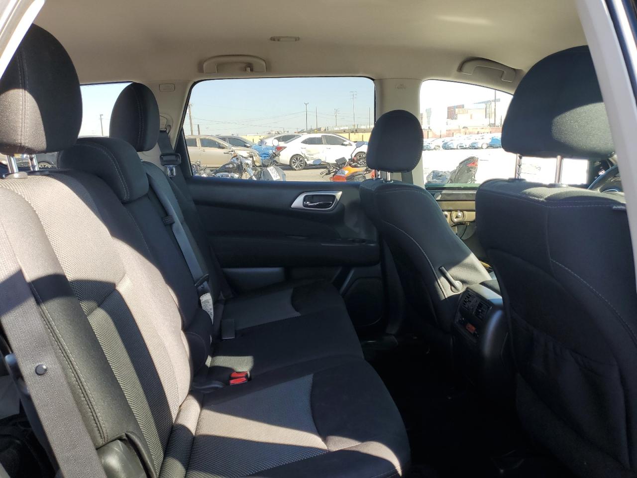 2017 Nissan Pathfinder S VIN: 5N1DR2MN0HC662031 Lot: 90640735