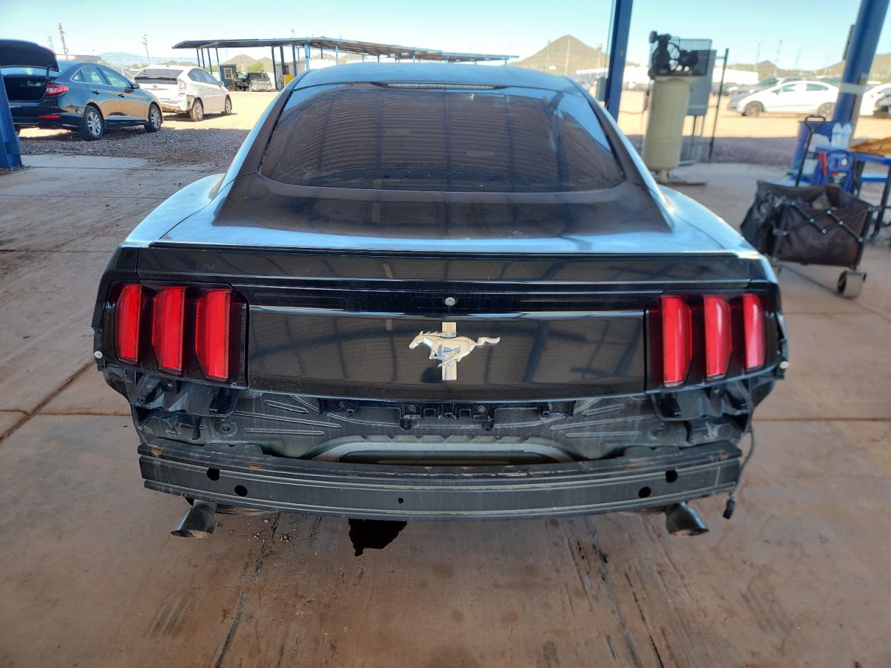 2015 Ford Mustang VIN: 1FA6P8AM5F5403947 Lot: 90482165