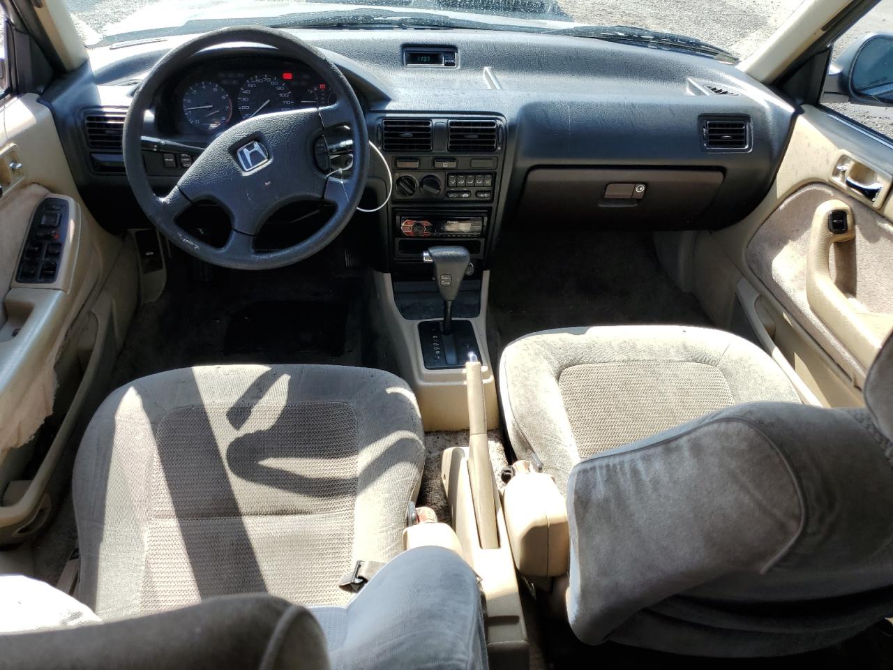 1990 Honda Accord Ex VIN: 1HGCB7668LA188410 Lot: 82287755