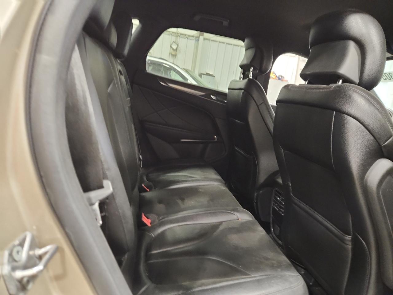 2015 Lincoln Mkc VIN: 5LMCJ2A96FUJ40695 Lot: 89650305