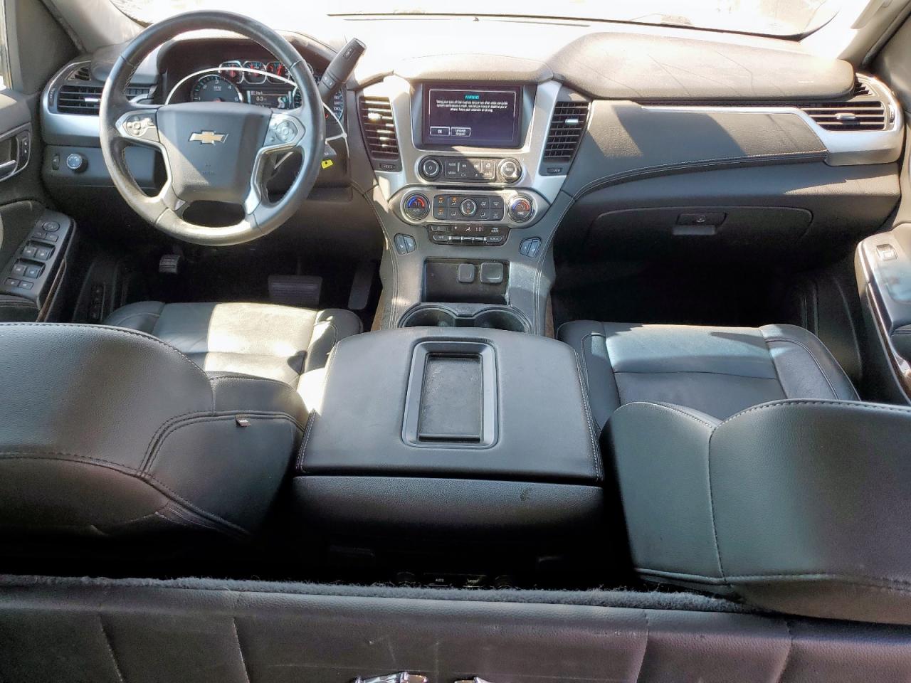 2018 Chevrolet Suburban C1500 Lt VIN: 1GNSCHKC3JR361300 Lot: 86271905