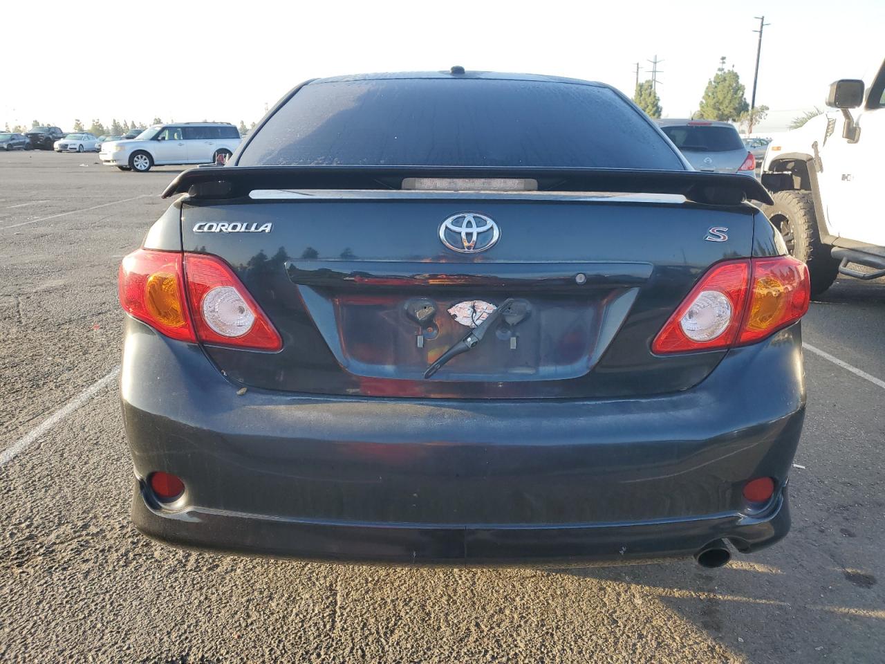 2010 Toyota Corolla Base VIN: 1NXBU4EE8AZ171688 Lot: 84845545