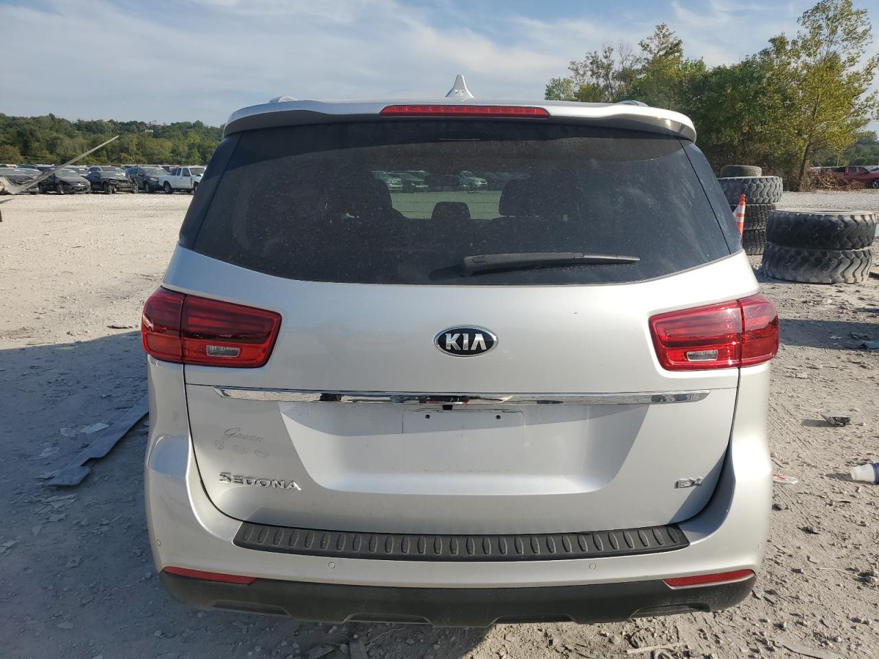 2019 Kia Sedona Lx VIN: KNDMB5C14K6570158 Lot: 84938475