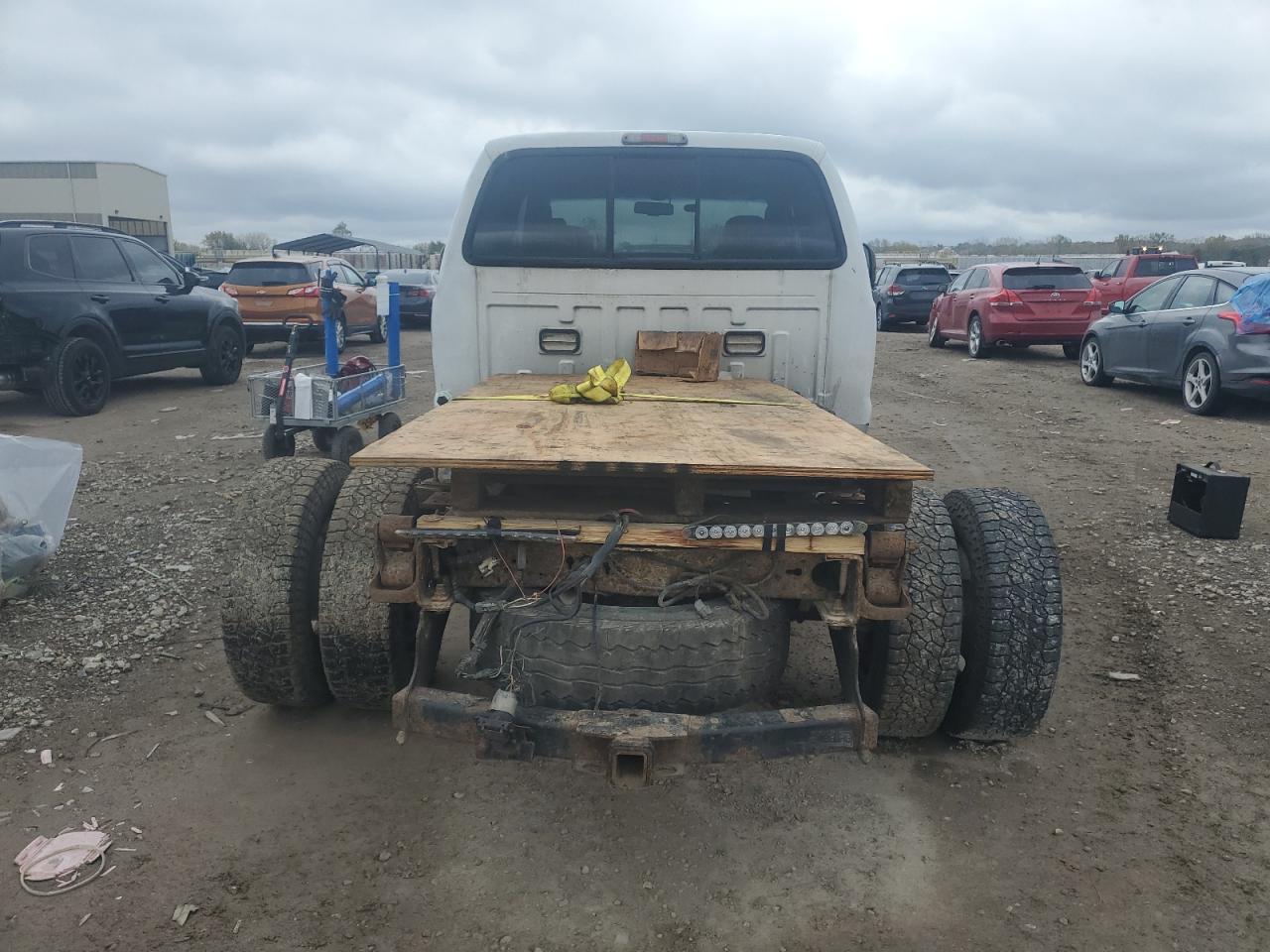 2006 Ford F350 Super Duty VIN: 1FTWW33P86ED60180 Lot: 89830175