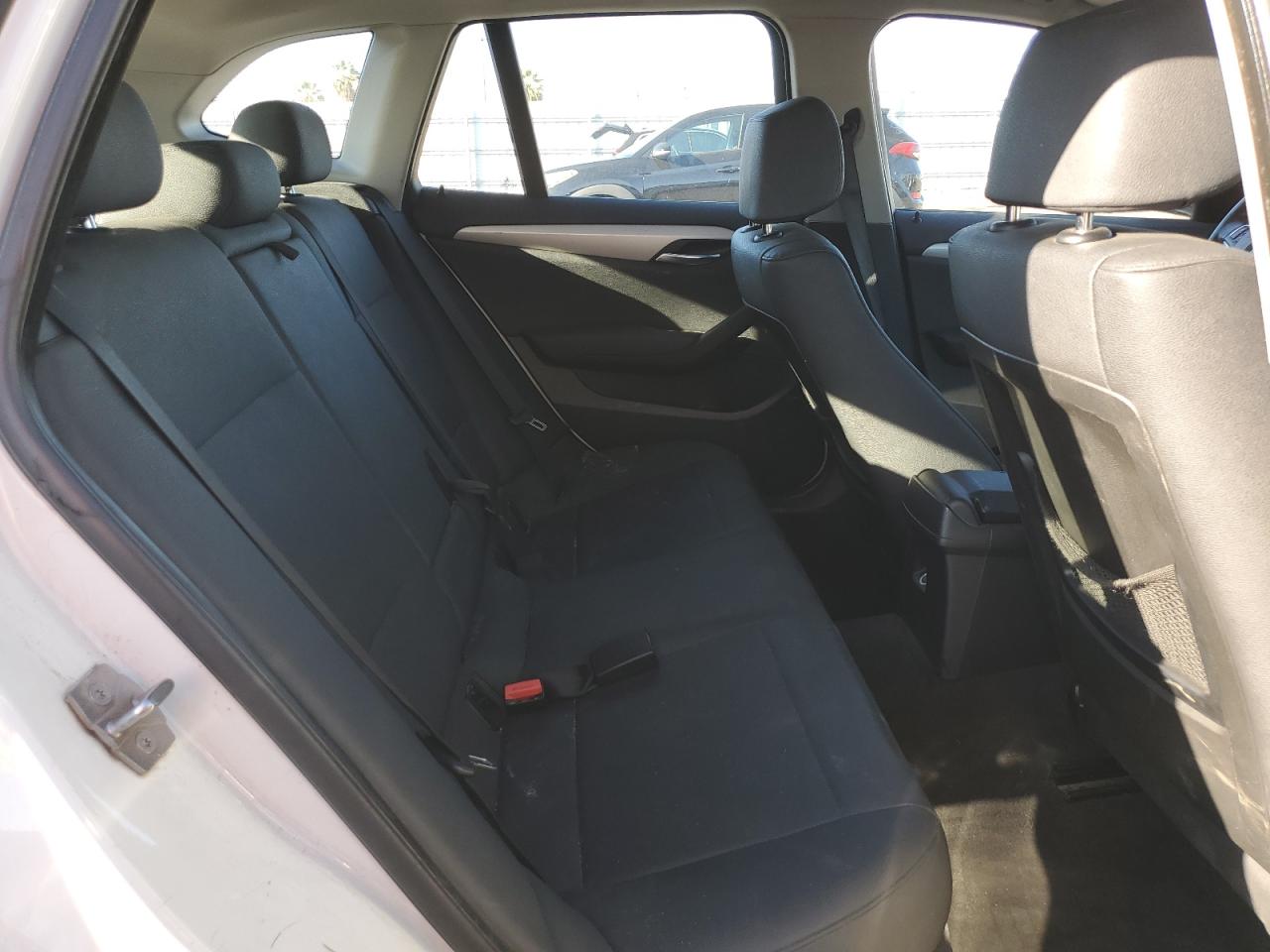 Фото: WBAVM1C53DVW45030