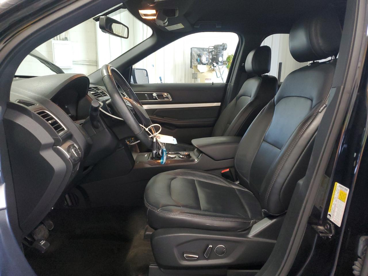 2017 Ford Explorer Xlt VIN: 1FM5K8D81HGE21187 Lot: 82300025