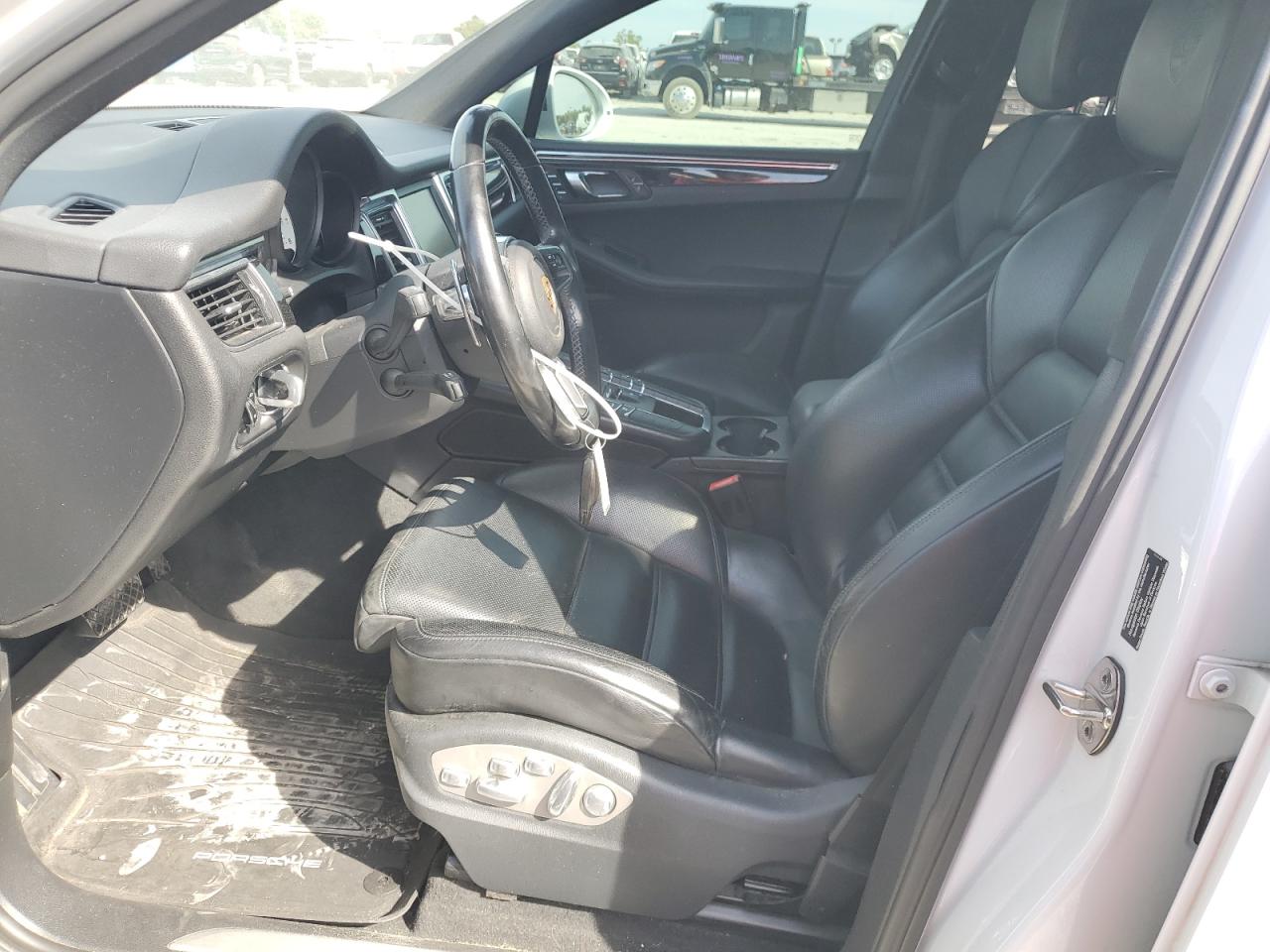 2016 Porsche Macan S VIN: WP1AB2A51GLB50369 Lot: 81968635