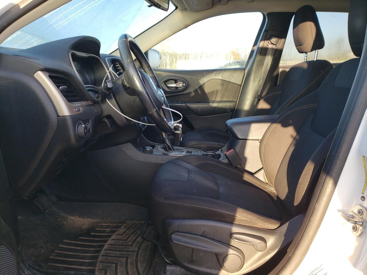 2016 Jeep Cherokee Latitude VIN: 1C4PJMCSXGW182863 Lot: 86530065