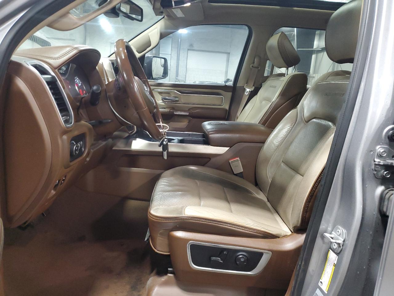 2019 Ram 1500 Laramie VIN: 1C6SRFJT5KN717792 Lot: 85346225