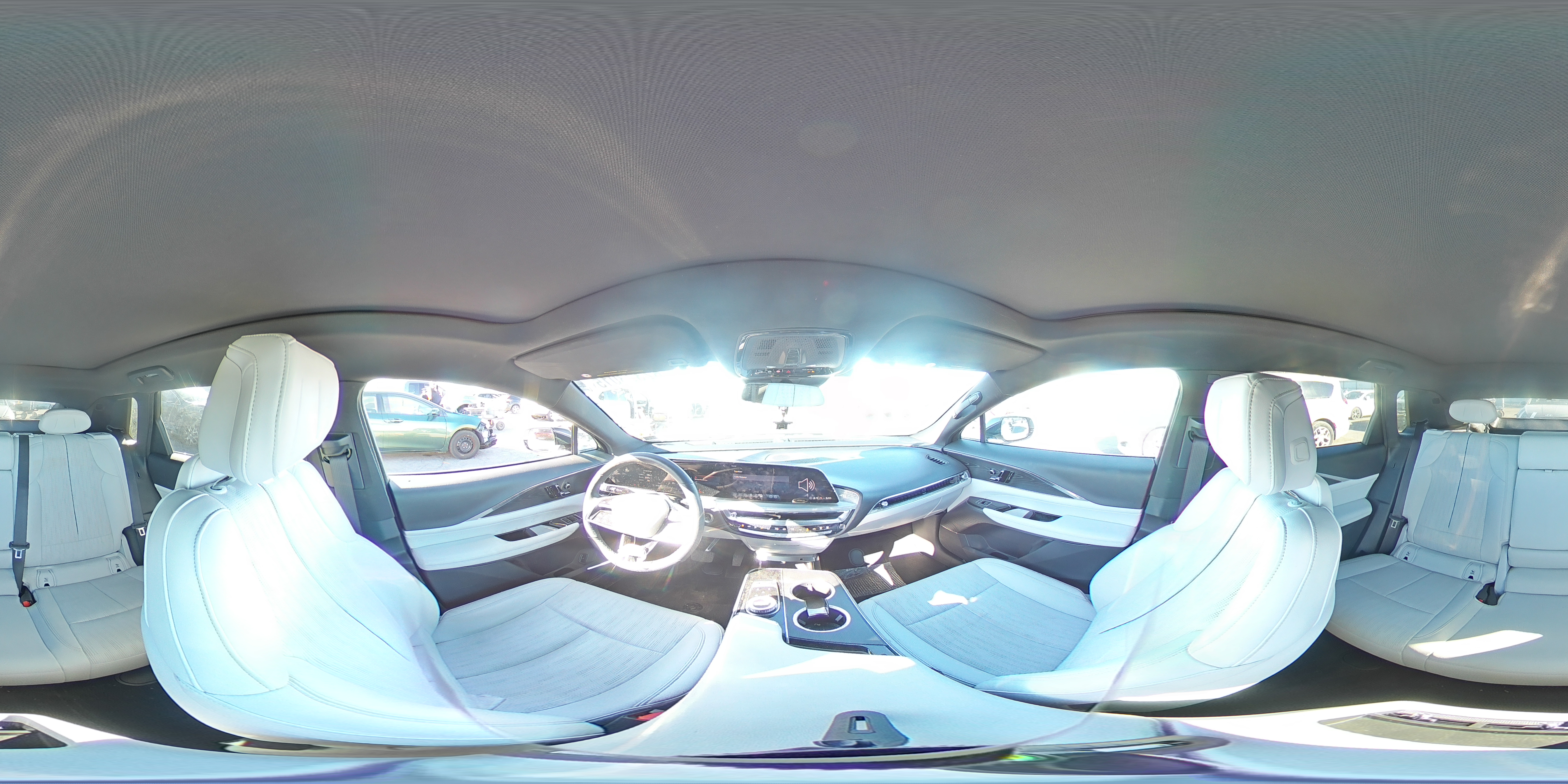 2024 Cadillac Lyriq Luxury VIN: 1GYKPPRL9RZ117587 Lot: 82323015