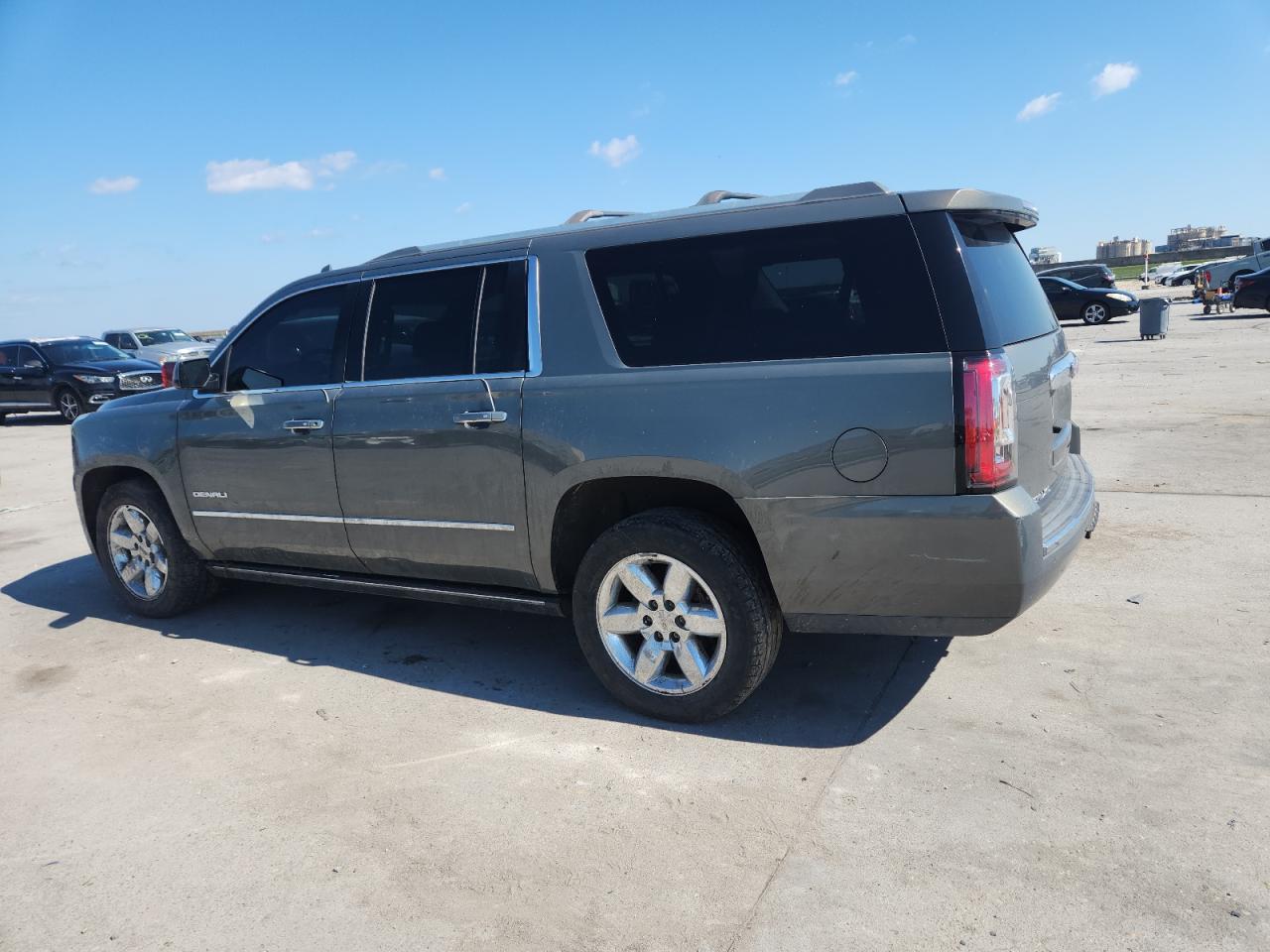 2017 GMC Yukon Xl Denali VIN: 1GKS1HKJ6HR190571 Lot: 85742505