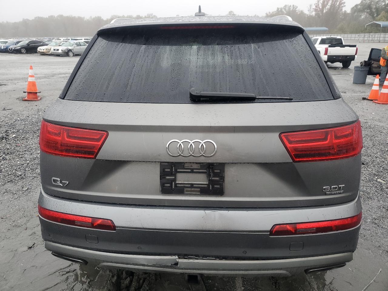2017 Audi Q7 Premium Plus VIN: WA1LAAF72HD016025 Lot: 82386365