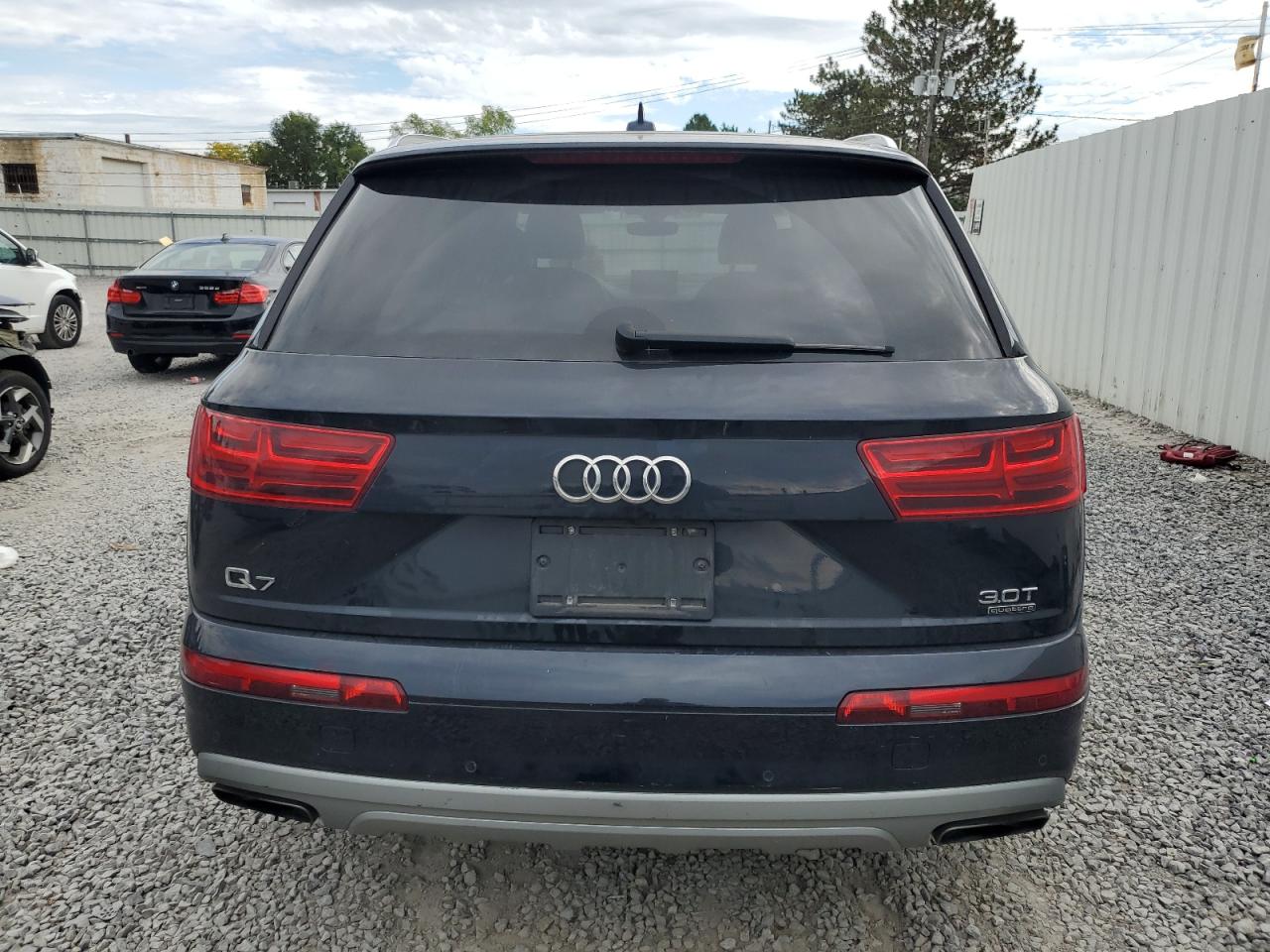 2017 Audi Q7 Premium Plus VIN: WA1LAAF78HD012593 Lot: 85742475