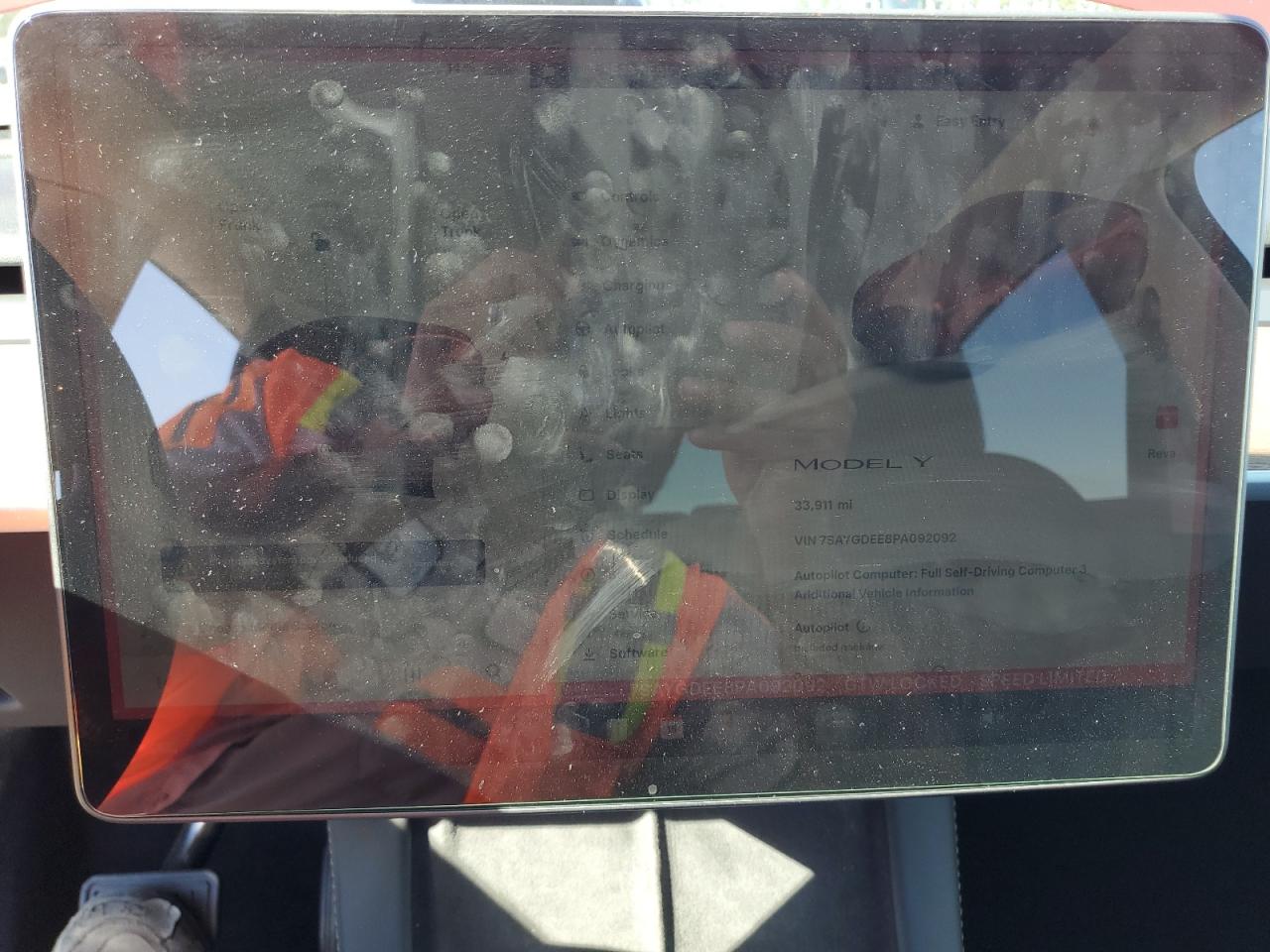 2023 Tesla Model Y VIN: 7SAYGDEE8PA092092 Lot: 82406765