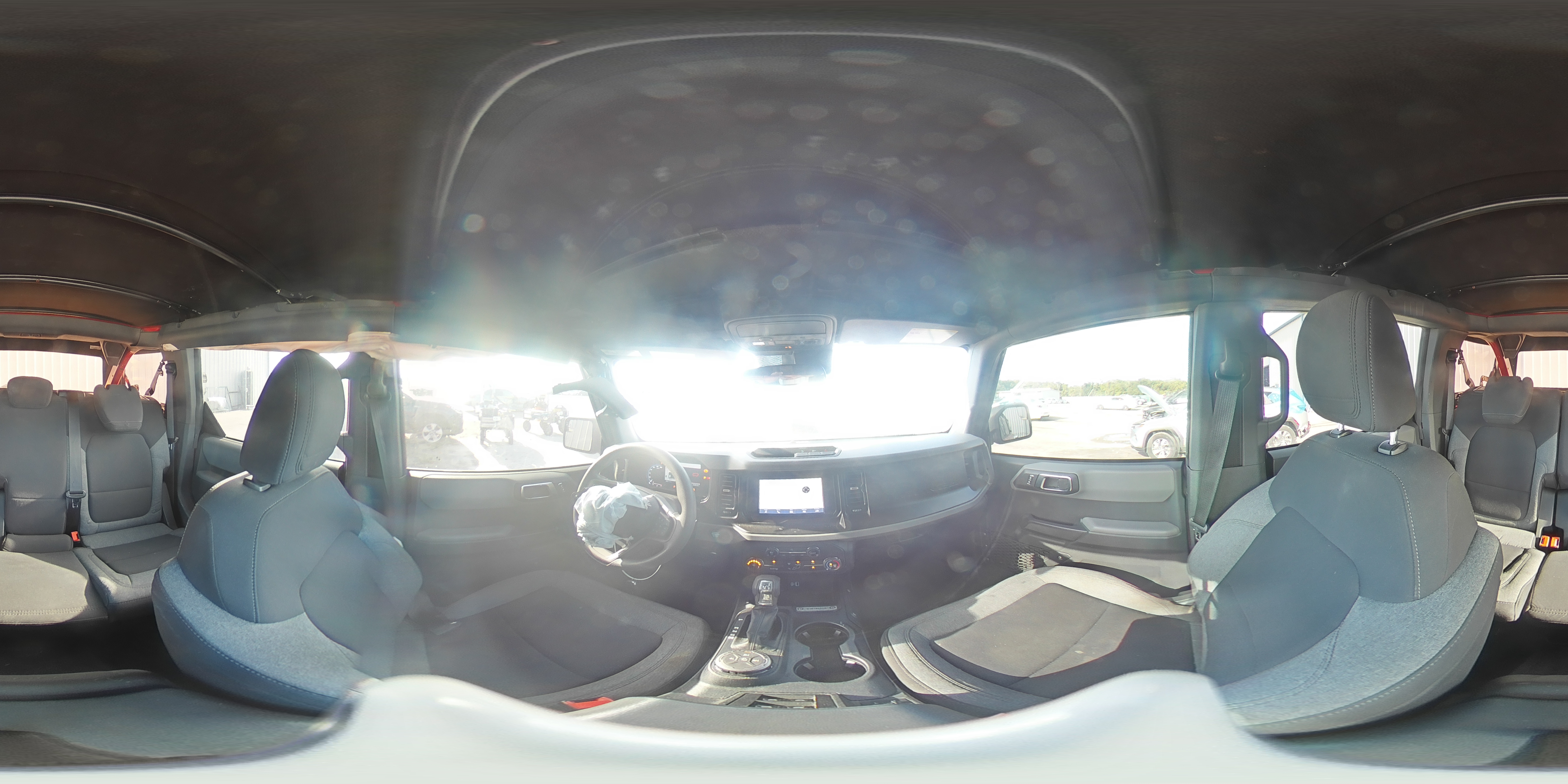 2021 Ford Bronco Base VIN: 1FMDE5BH8MLA79839 Lot: 85903995