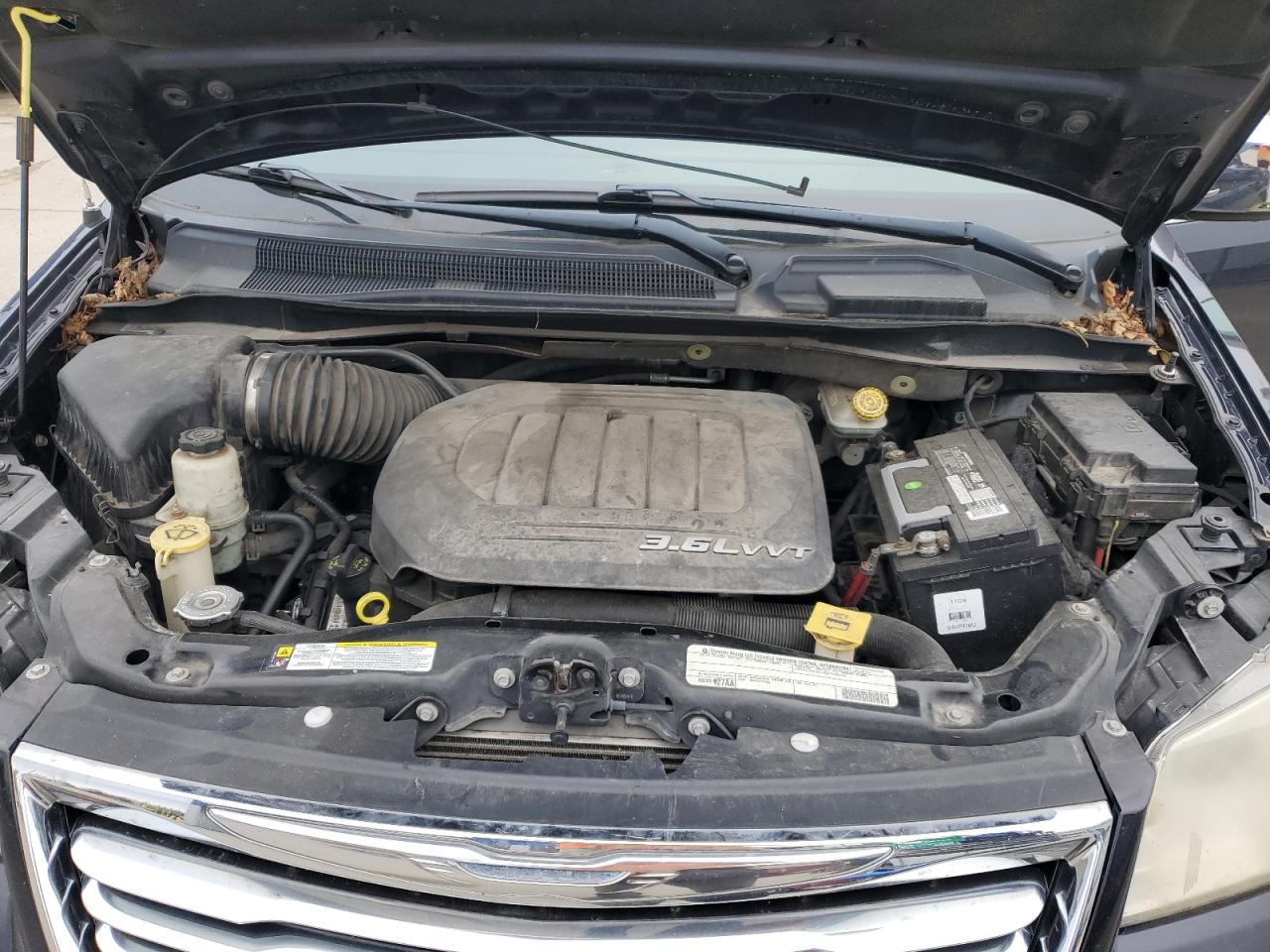 2011 Chrysler Town & Country Limited VIN: 2A4RR6DG5BR705273 Lot: 82652875