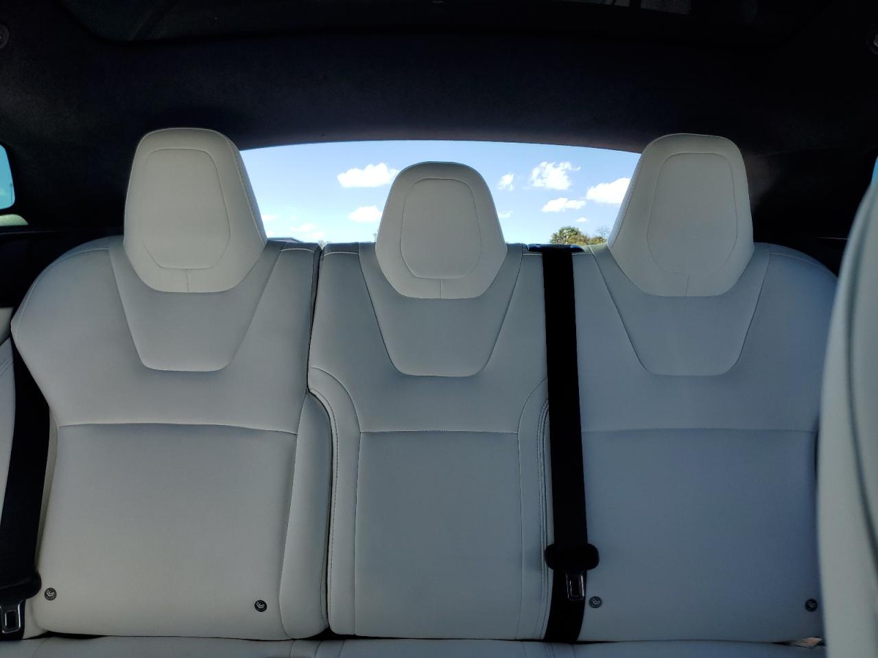 2020 Tesla Model S VIN: 5YJSA1E23LF400159 Lot: 81981805