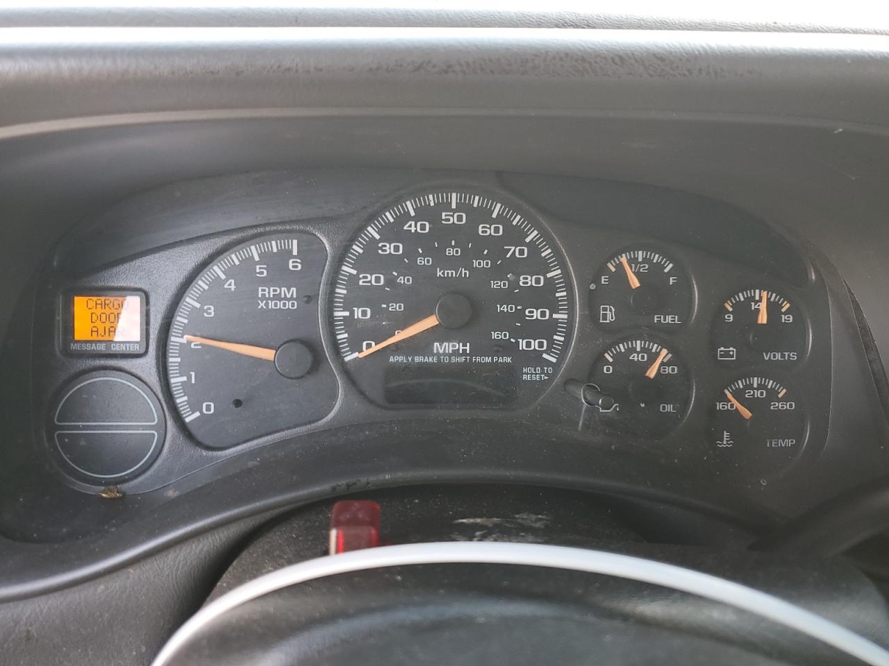 2002 Chevrolet Tahoe C1500 VIN: 1GNEC13Z52J169562 Lot: 81831655