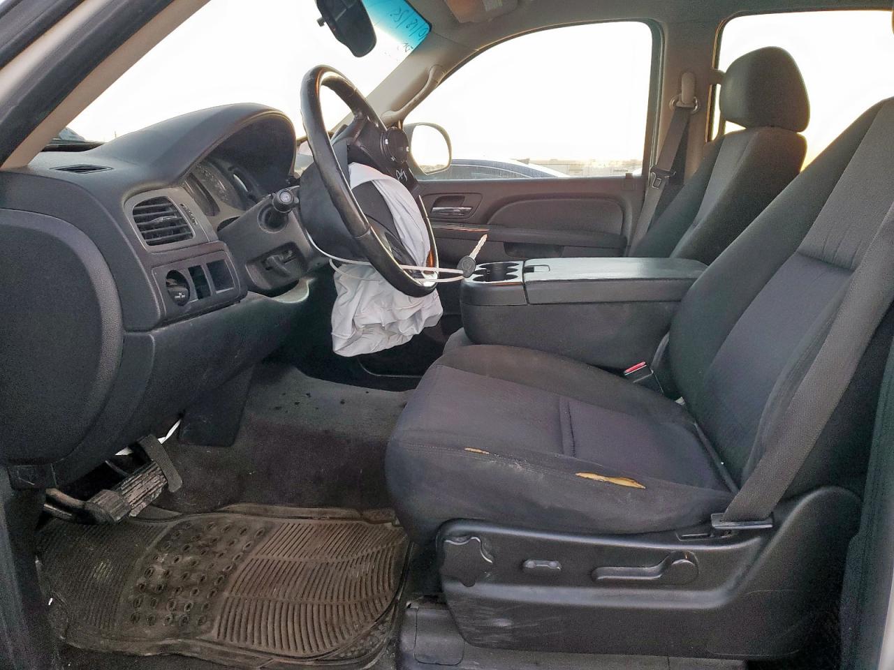 2010 Chevrolet Tahoe C1500 Ls VIN: 1GNMCAE3XAR247175 Lot: 90281475