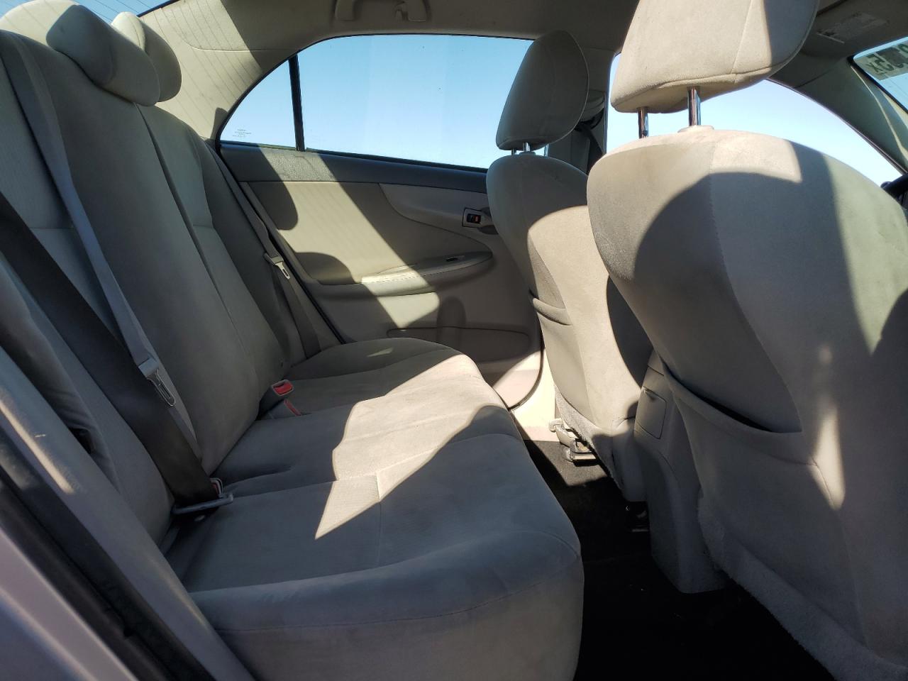 2010 Toyota Corolla Base VIN: 2T1BU4EE6AC413671 Lot: 82382365