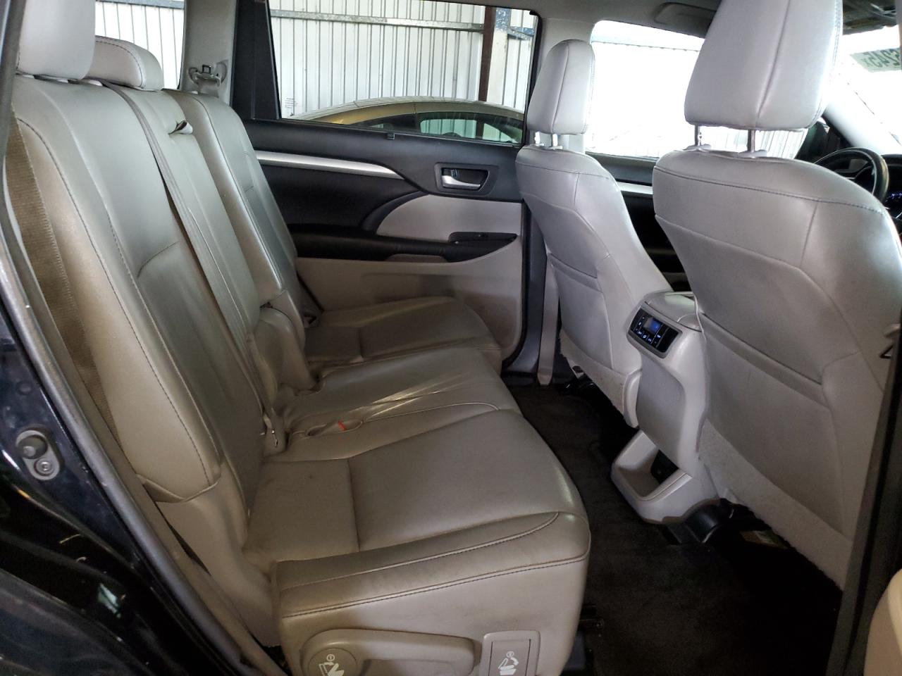 2016 Toyota Highlander Xle VIN: 5TDJKRFH7GS288218 Lot: 84956245