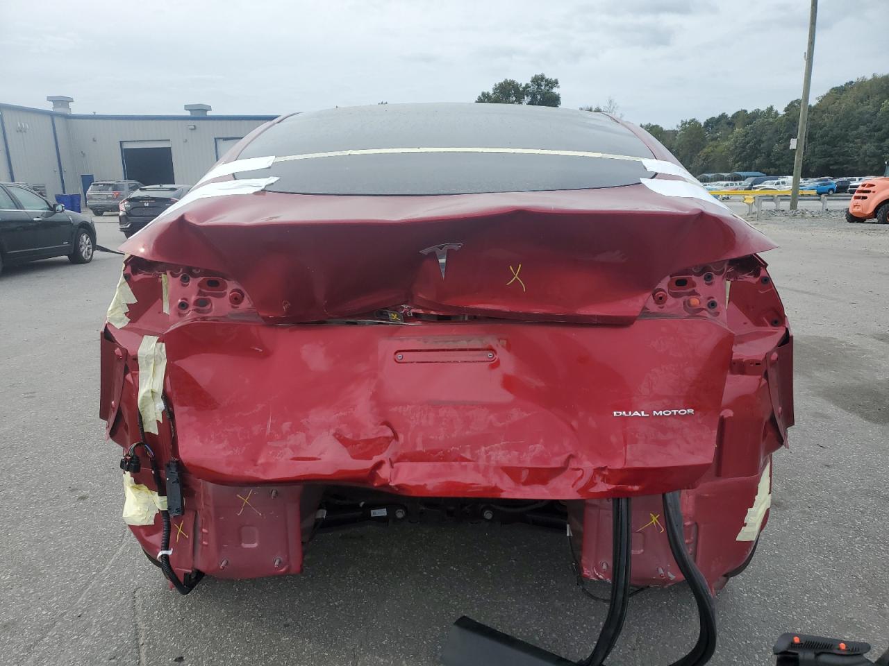 2024 Tesla Model Y VIN: 7SAYGDEE5RA284945 Lot: 82324895