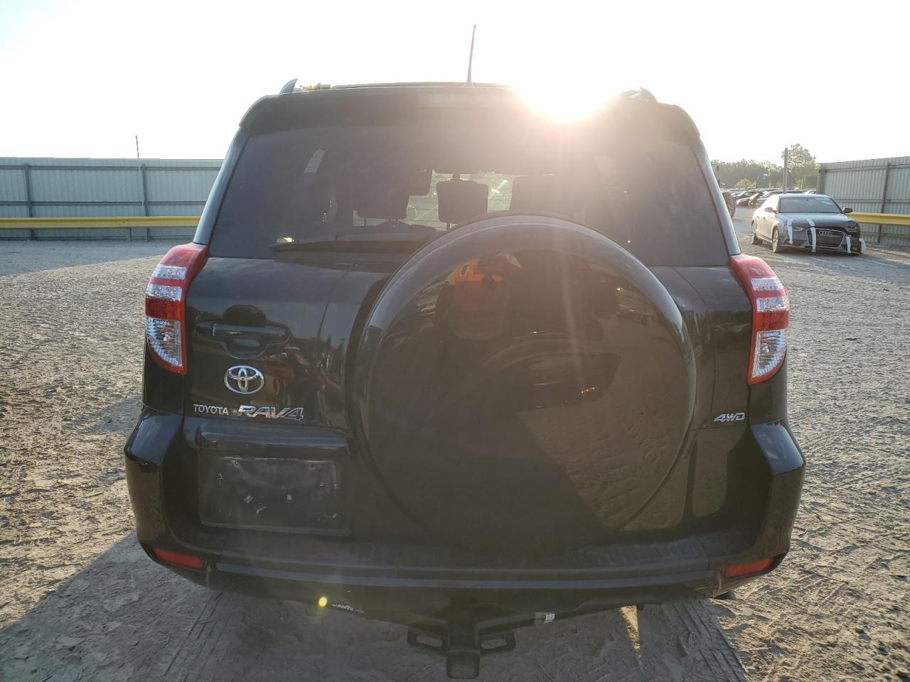 2010 Toyota Rav4 VIN: JTMBF4DV0AD025544 Lot: 84911525