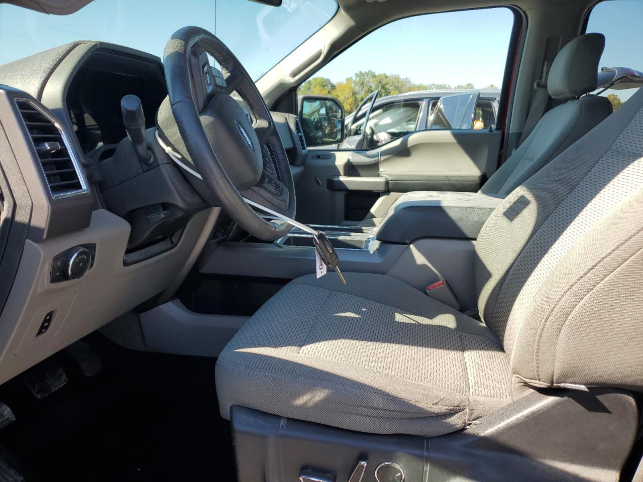 2015 Ford F150 Supercrew VIN: 1FTEW1EG1FFB04843 Lot: 86331255