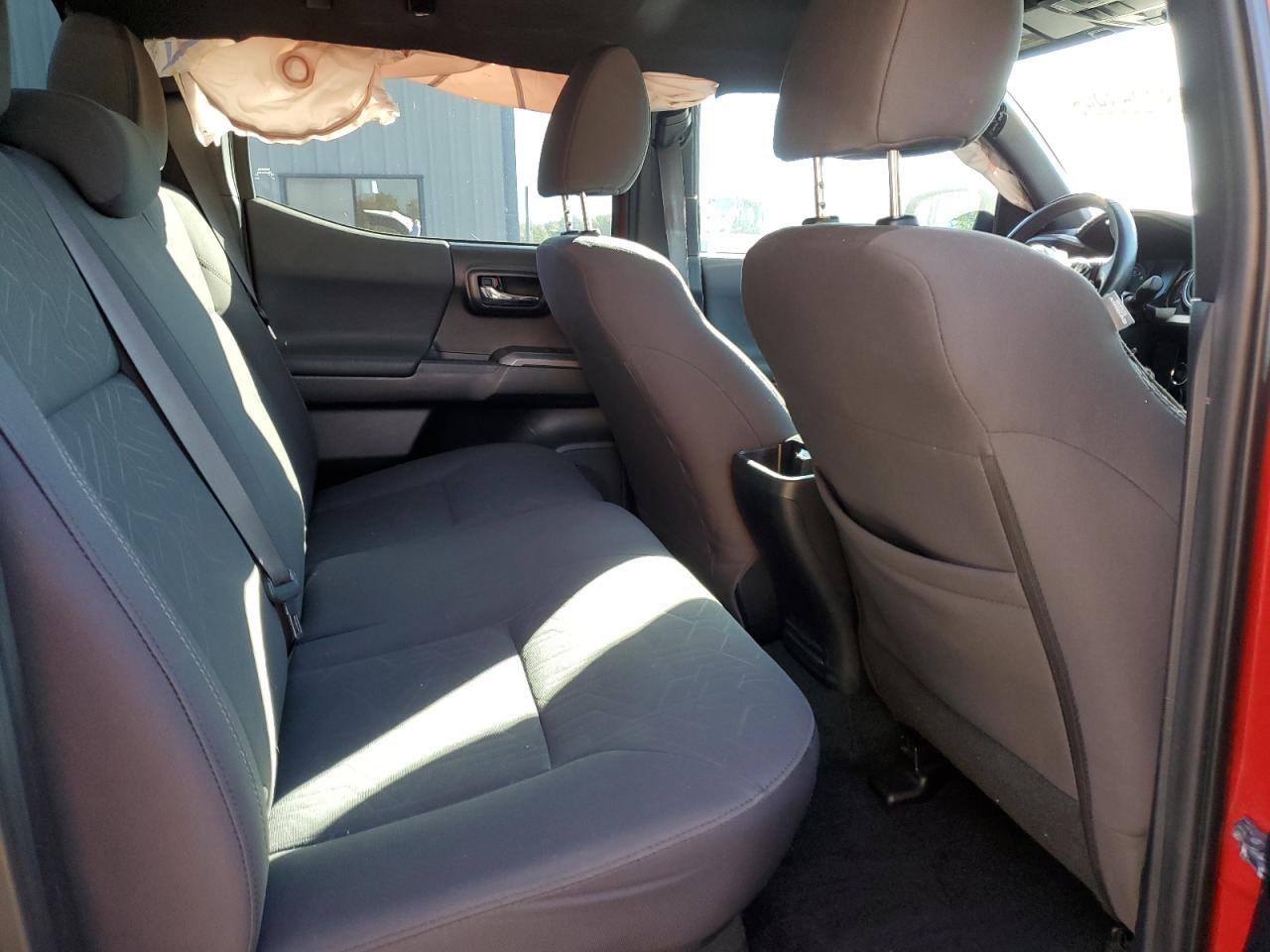 2017 Toyota Tacoma Double Cab VIN: 3TMCZ5AN4HM105644 Lot: 82253995