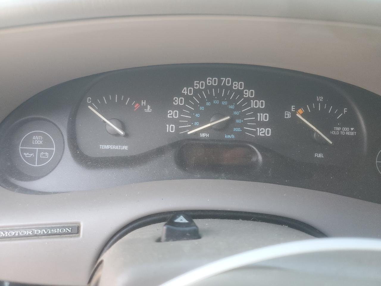 2001 Buick Century Custom VIN: 2G4WS52J511300030 Lot: 85110215