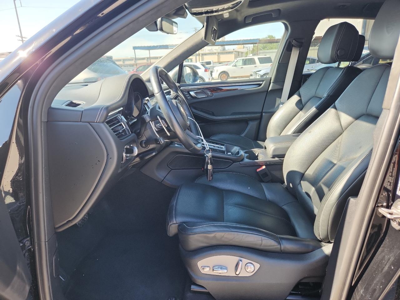 2024 Porsche Macan Base VIN: WP1AA2A56RLB10603 Lot: 87299695