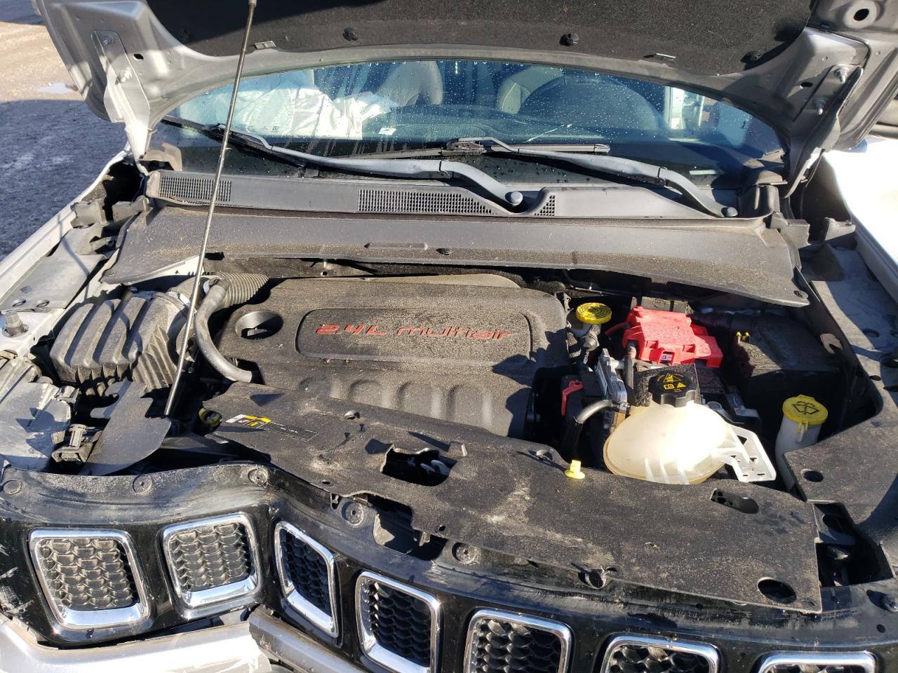 2019 Jeep Compass Sport VIN: 3C4NJDAB0KT811541 Lot: 85412445