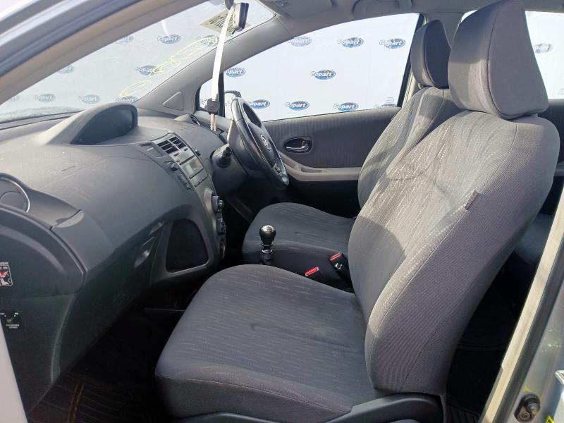 2009 TOYOTA YARIS TR V