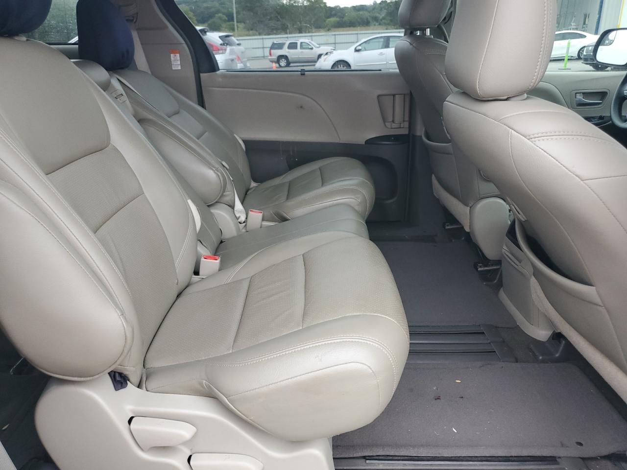 2015 Toyota Sienna Le VIN: 5TDKK3DC1FS629121 Lot: 82244595