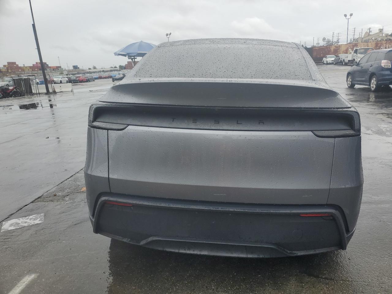 2026 Tesla Model Y VIN: 7SAYGDED3TF391378 Lot: 85893135