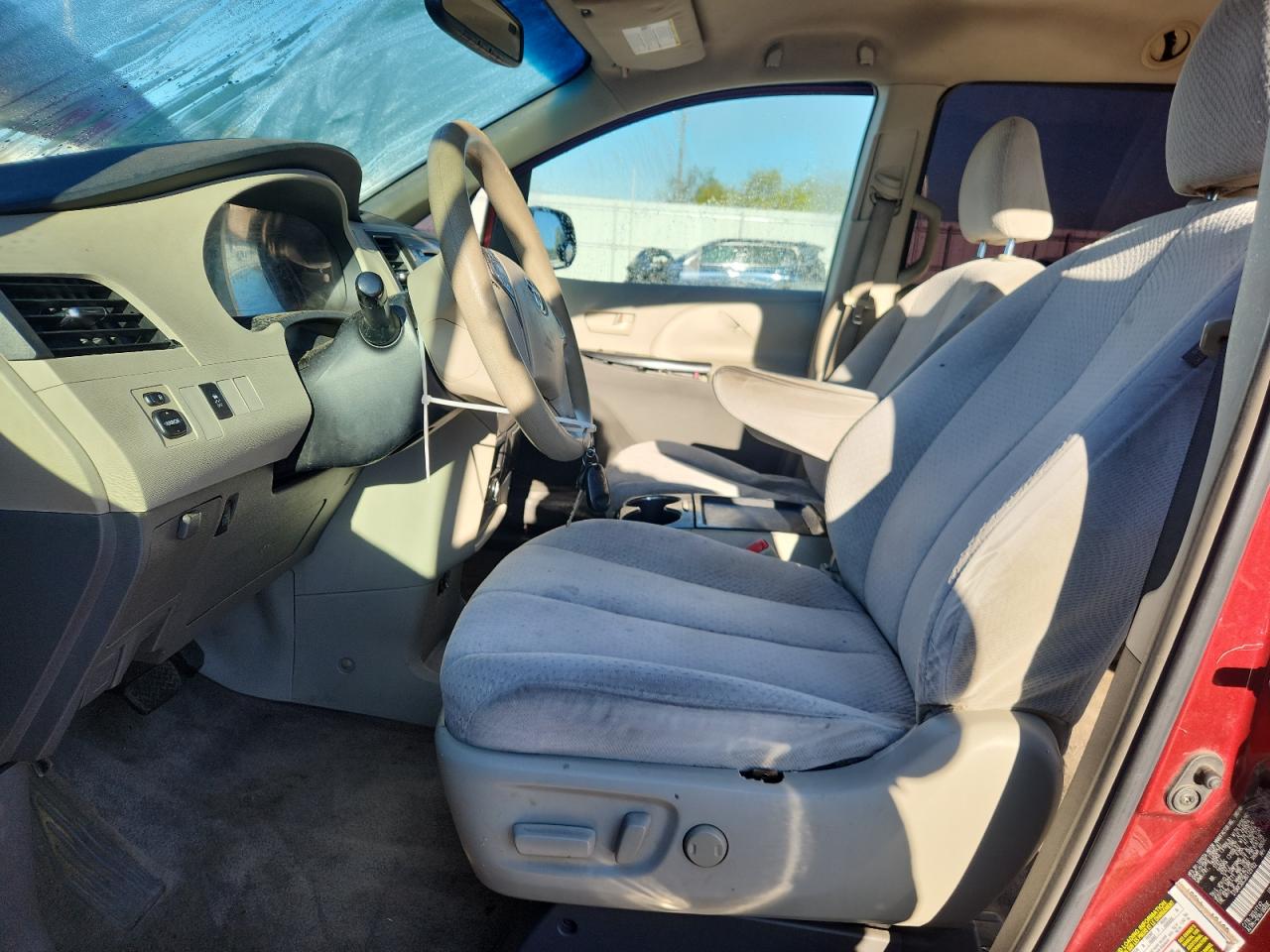 2011 Toyota Sienna Le VIN: 5TDKK3DC3BS129102 Lot: 85541485