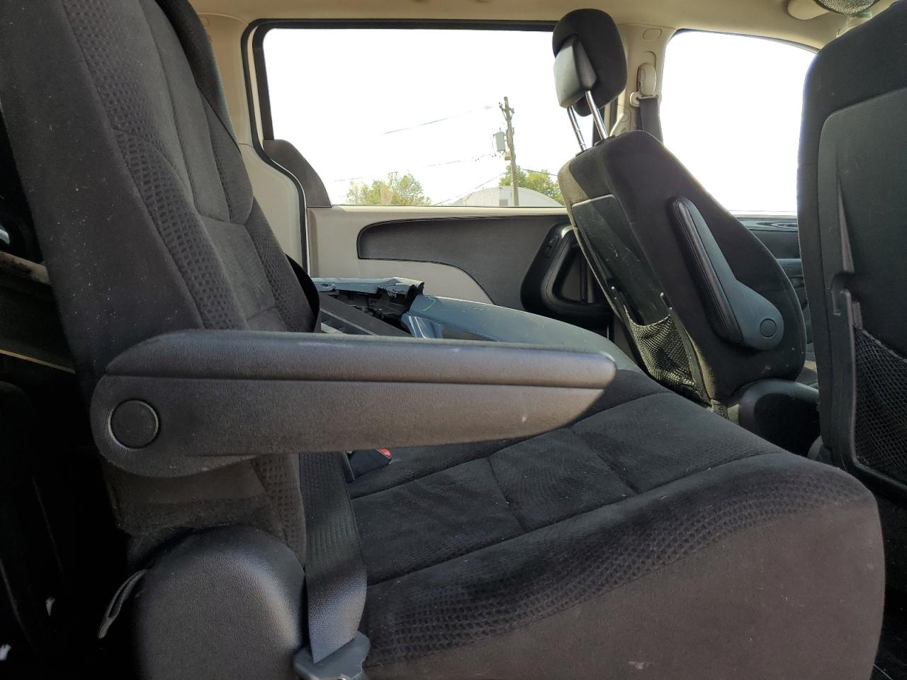 2012 Dodge Grand Caravan Sxt VIN: 2C4RDGCG4CR404409 Lot: 84071695