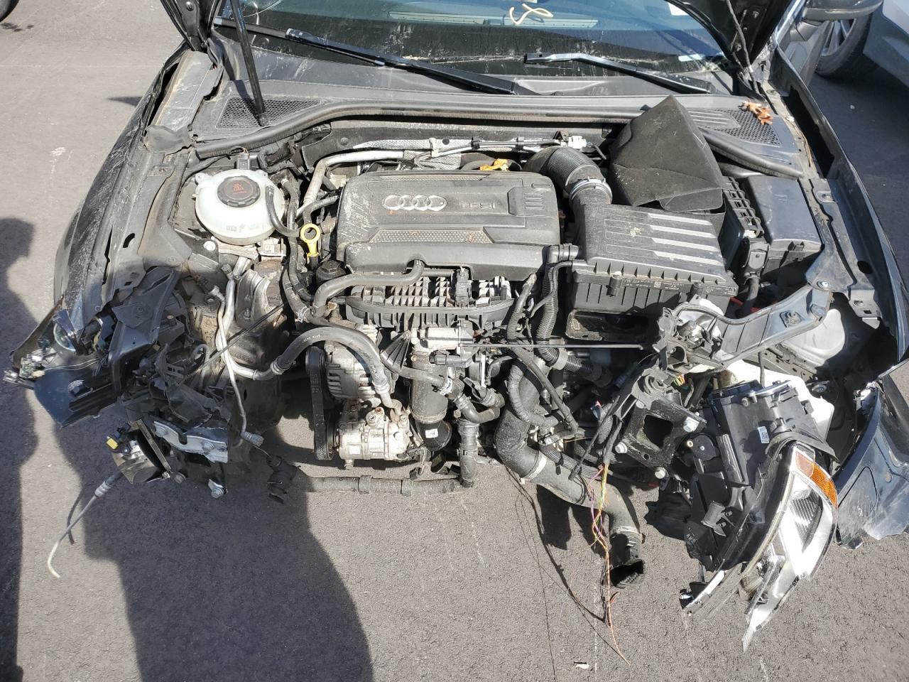 2018 Audi A3 Premium Plus VIN: WAUJ8GFF1J1086560 Lot: 84375075