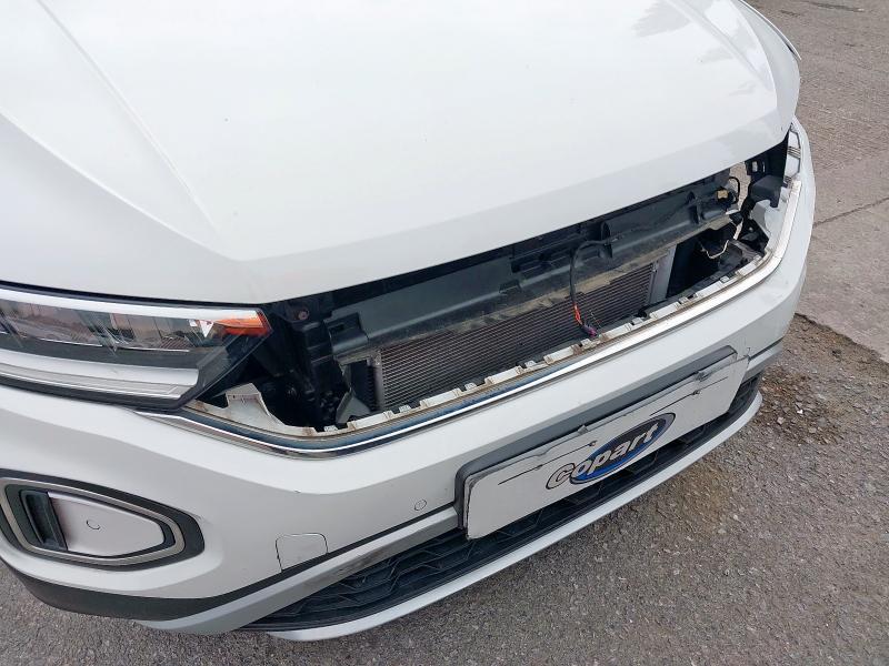 2024 VOLKSWAGEN T-ROC 1.0 TSI LIFE 5DR